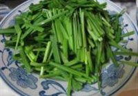 韭菜豆腐的做法 步骤2