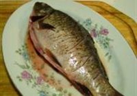糖醋鲫鱼的做法 步骤2