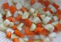 西兰花根茎炒素丁的做法 步骤12