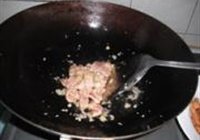 香芹白豆干炒肉的做法 步骤6