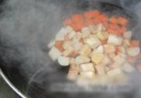 西兰花根茎炒素丁的做法 步骤11
