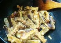 鱼香茄条的做法 步骤11