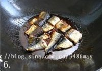 蜜汁秋刀鱼的做法 步骤6