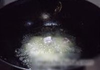 焦熘肉段的做法 步骤6