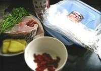 鲜鱼冻的做法 步骤1
