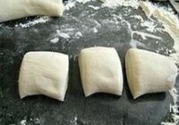 青菜大肉包的做法 步骤7