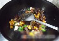 焦熘肉段的做法 步骤12