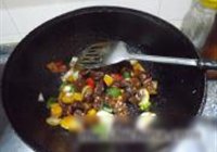 焦熘肉段的做法 步骤13