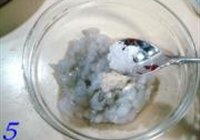 五彩炒虾松的做法 步骤5