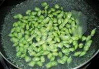 茭白炒毛豆籽的做法 步骤6