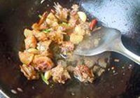 土豆炖鸡块的做法 步骤7