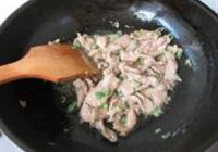 滑蛋牛肉的做法 步骤3