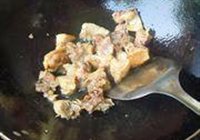 土豆炖鸡块的做法 步骤6
