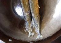 干煎秋刀鱼的做法 步骤9