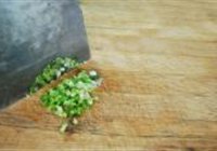 茭白炒毛豆籽的做法 步骤4
