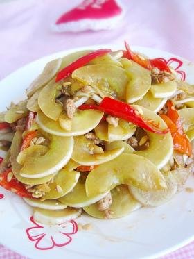 瘦肉炒小脆瓜