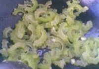 苦瓜炒蛋的做法 步骤5