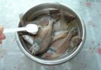 干煎偏口鱼的做法 步骤3