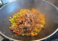 蚝油肉碎炒杂蔬的做法 步骤6