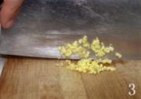 青椒焖鱼杂的做法 步骤3