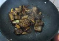 蒜香红烧排骨的做法 步骤8