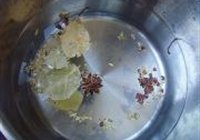 熏烤三黄鸡的做法 步骤1