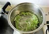 农家小炒的做法 步骤3