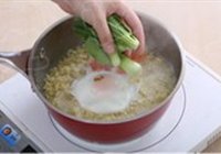 煮方便面的做法 步骤6