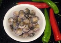 豉椒炒蛤蜊的做法 步骤1