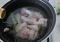 茶树菇牛骨煲的做法 步骤4