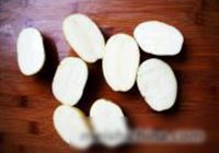 滋补菜烤牛肉土豆的做法 步骤1