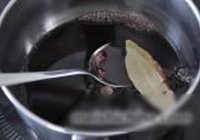 红酒醋香猪里脊的做法 步骤2