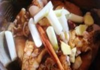脱骨猪蹄的做法 步骤10