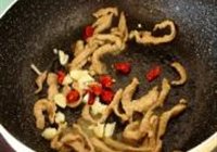 肉丝炒豇豆的做法 步骤6