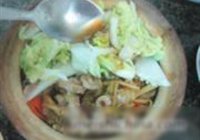 榨菜肉丝煲仔饭的做法 步骤16