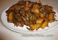 油豆角干土豆烧肉的做法 步骤11