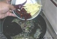 干辣梅酱鸡的做法 步骤3