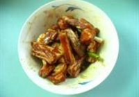 粽香糯米排骨的做法 步骤3