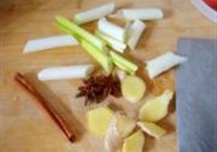 脱骨猪蹄的做法 步骤7