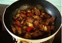 回锅肉的做法 步骤5