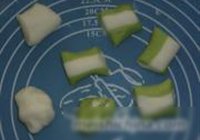 翡翠榨菜鲜肉饺的做法 步骤12
