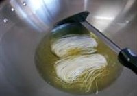 炸面线的做法 步骤2