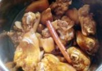 脱骨猪蹄的做法 步骤12