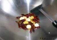 梅菜辣子鸡的做法 步骤3