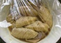 蒜香鸡翅煲的做法 步骤3