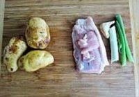 土豆烧肉的做法 步骤1