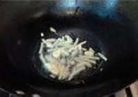 腊肠炒芥兰的做法 步骤1