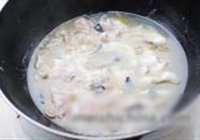 酸菜鱼的做法 步骤9