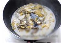 酸菜鱼的做法 步骤7