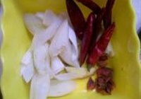 土豆烧牛肉的做法 步骤3